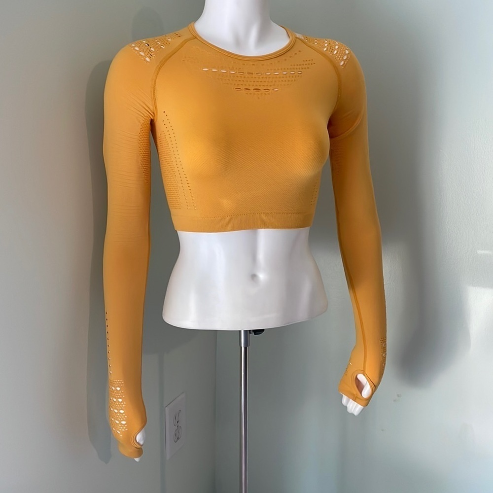Gymshark Flawless Knit Crop Top in Yellow Citrus NEW